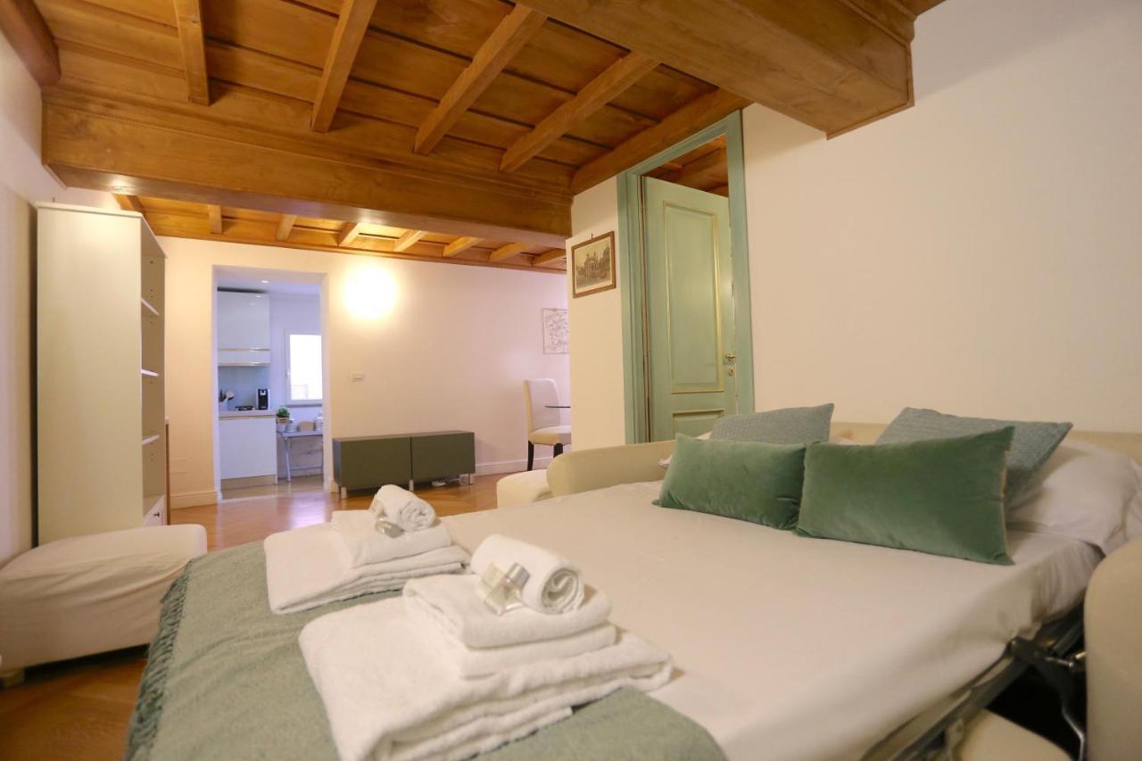 Maddalena 6 - Pantheon Apartment โรม ภายนอก รูปภาพ