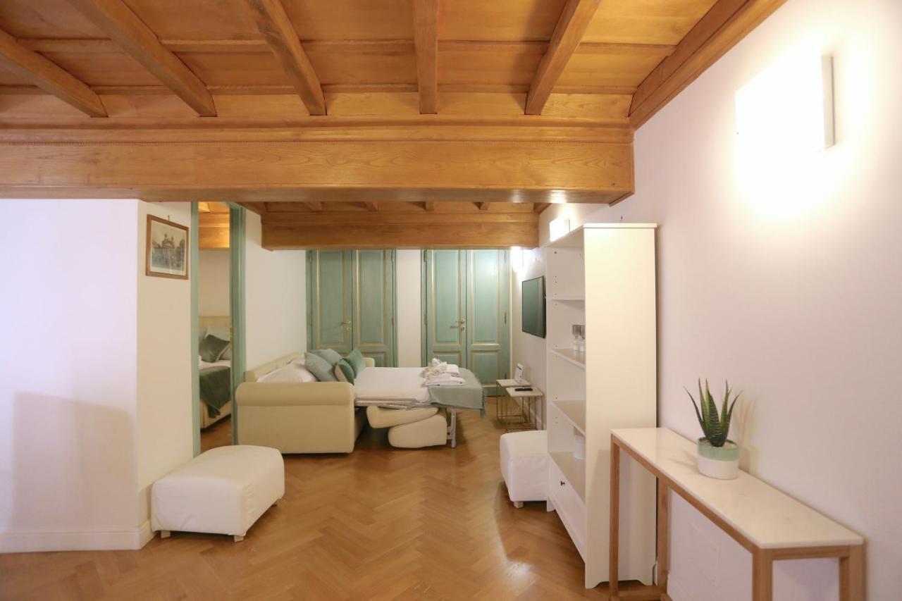 Maddalena 6 - Pantheon Apartment โรม ภายนอก รูปภาพ