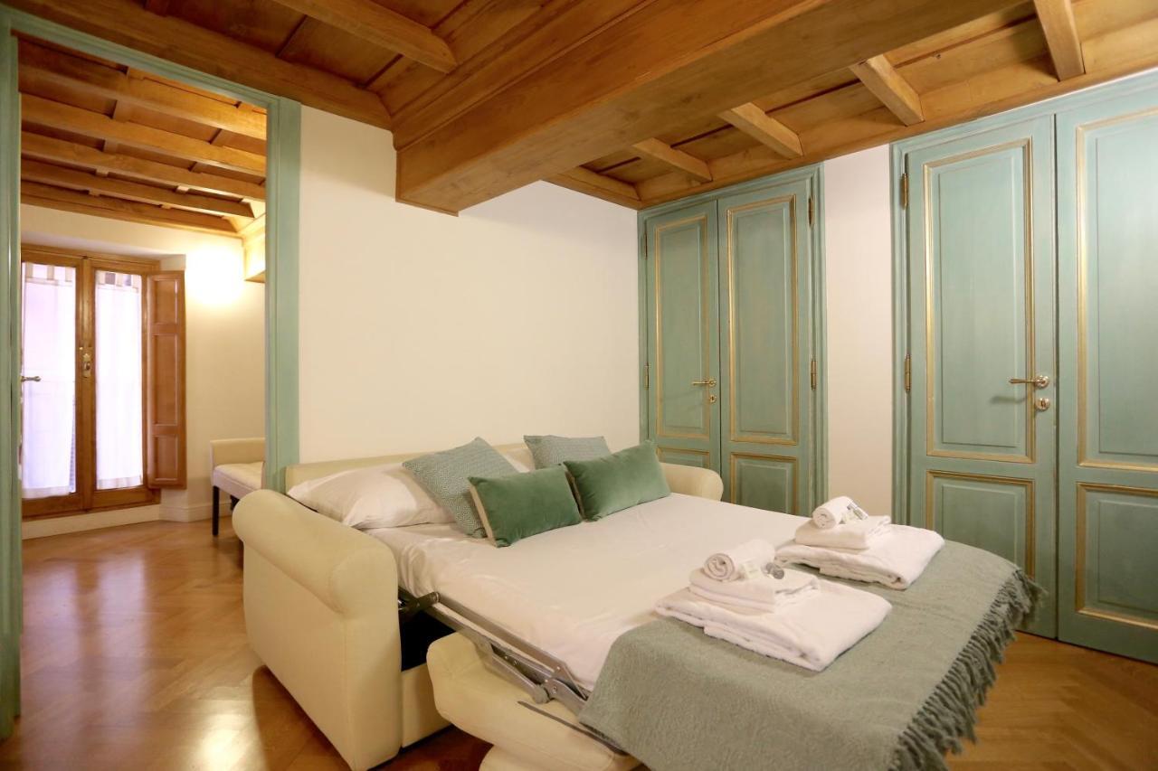 Maddalena 6 - Pantheon Apartment โรม ภายนอก รูปภาพ